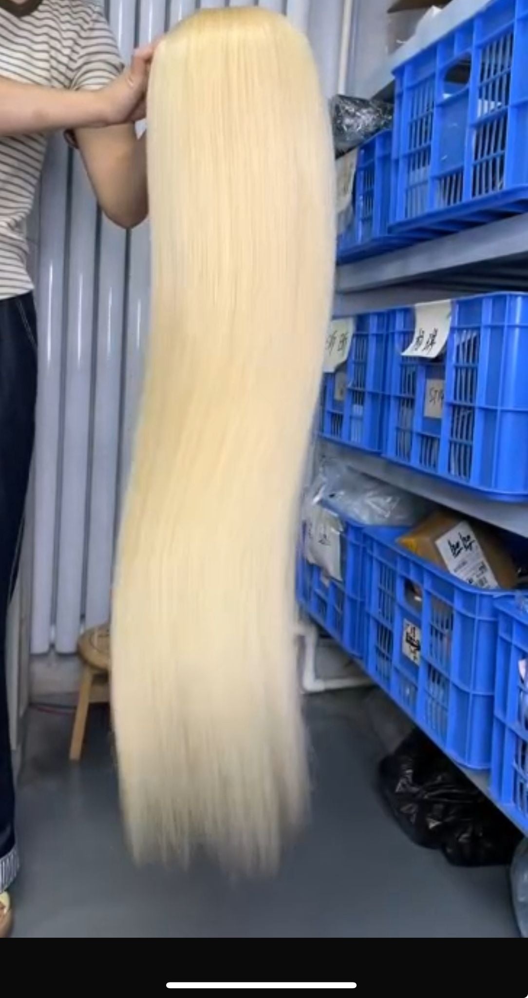 Sleek 613 blonde straight bob