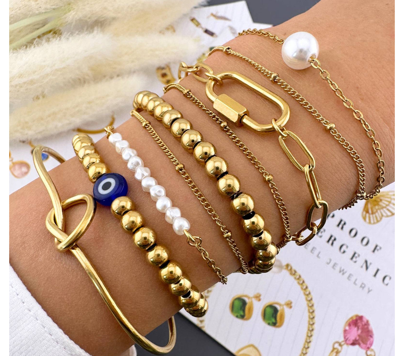 “Bracelet”